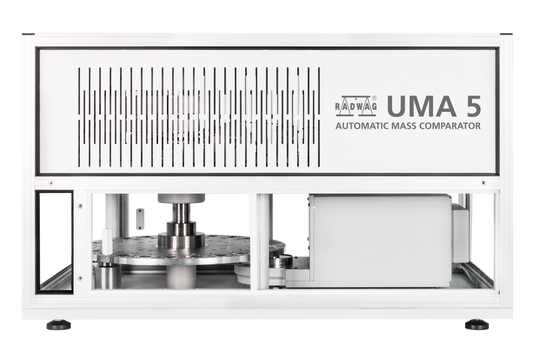 UMA 2.5Y.F automatisk vejesystem kan let tilpasses enhver laboratoriebetingelse. Enhedens størrelse letter placeringen på anti-vibrationsbordet af standarddimensioner.